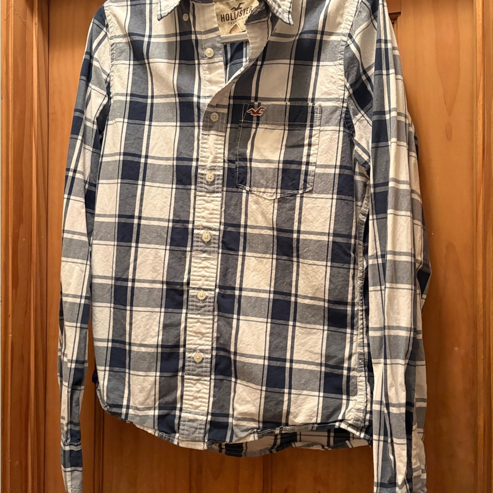 Hollister Men's Blue and White Plaid Shirt